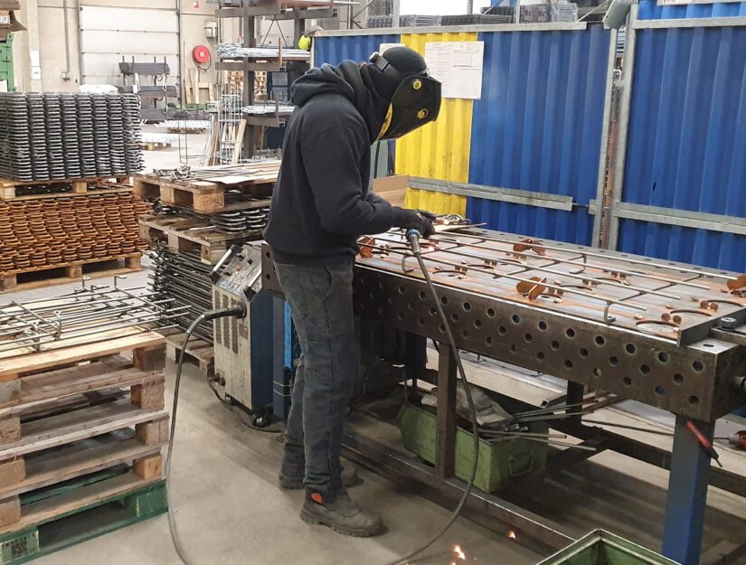 Les treillis muraux sont fabriqués par nos soins à Eupen (Belgique).