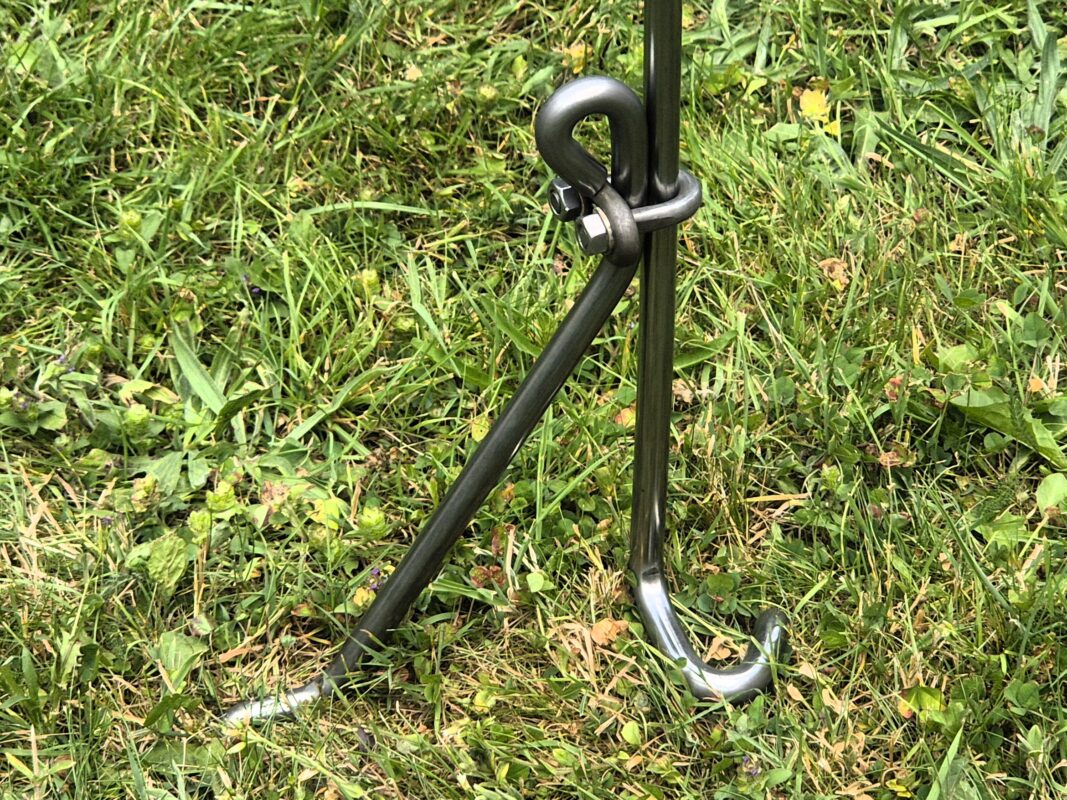 Die Verstärkungsstütze sorgt bei Stäben mit einem Durchmesser von 1 bis 1,2 cm für zusätzliche Stabilität.