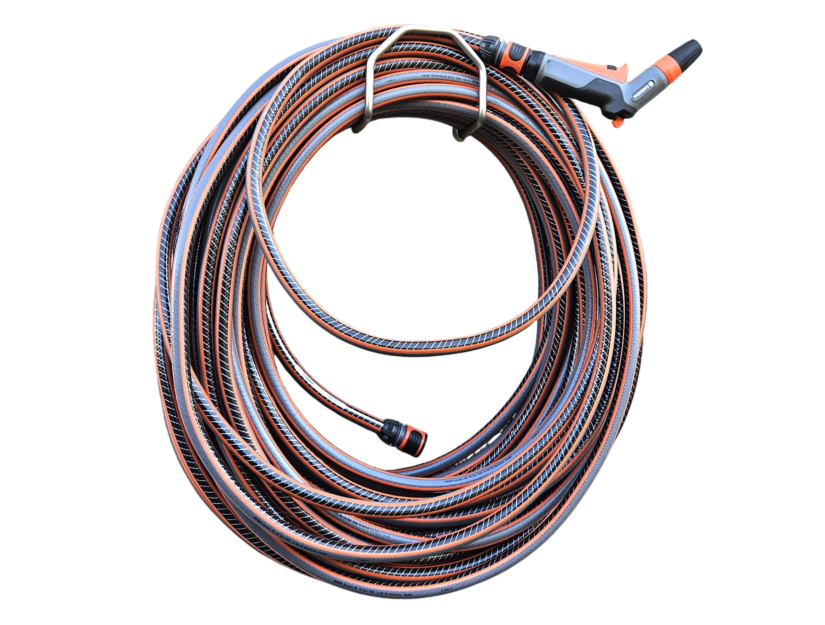 Support de tuyau en acier inoxydable avec 50 mètres de tuyau d'arrosage 5/8 » Ø 20 mm.