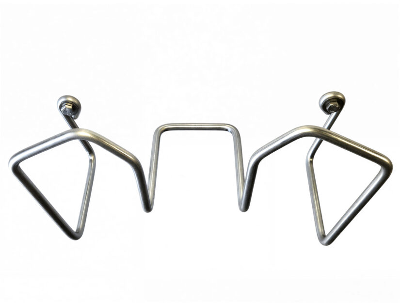 Support mural en acier inoxydable pour tuyaux et câbles épais.