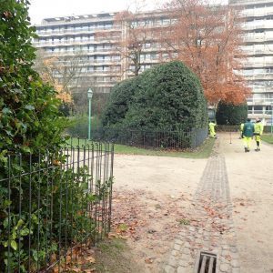 115 cm hoher Zaun im Brüsseler Jubelpark (parc de Cinquantenaire)
