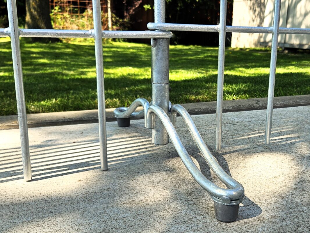 Standfuß Zaun verzinkt rostfrei (2)